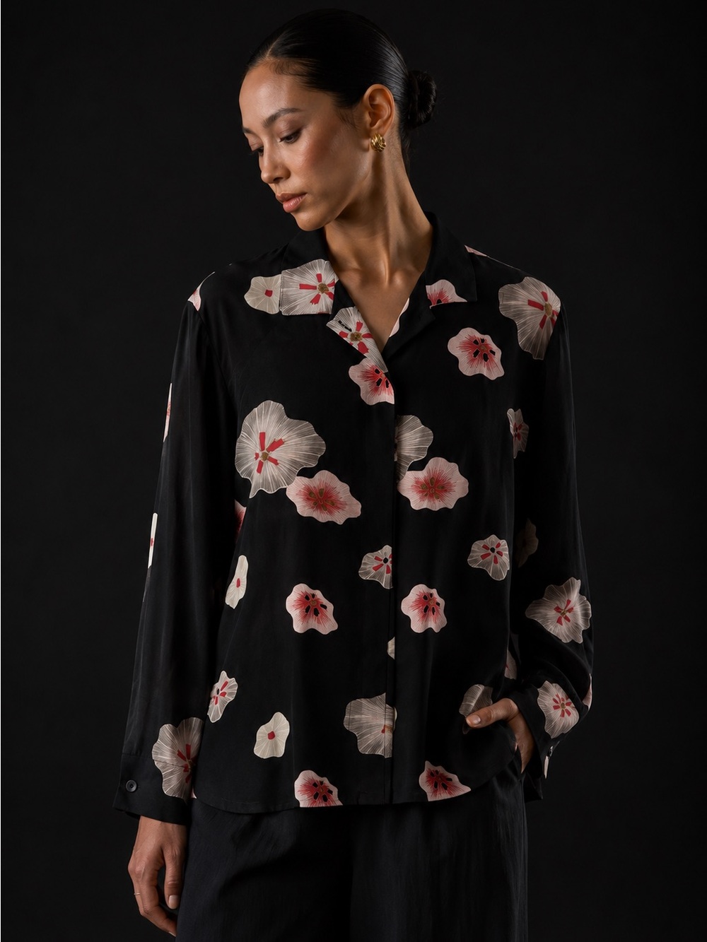 Harari Vintage 90s 100% Silk Floral Tunic Top Sz M Hidden Button Lagenlook